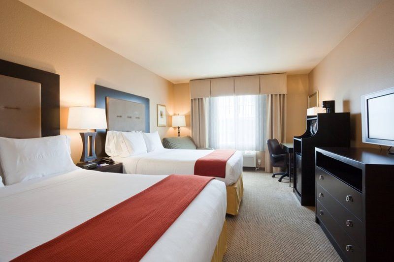 Holiday Inn Express & Suites Cleveland/Westlake By Ihg Esterno foto